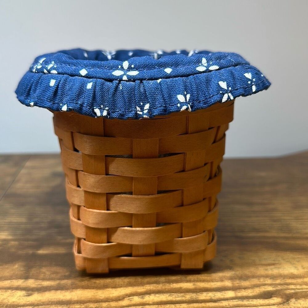 Longaberger Basket 2002 Classic Blue Liner Pen Spoon Basket‎